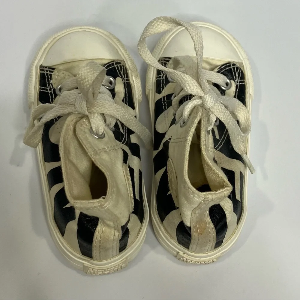 Converse all star word mark hightop sneakers white black‎ size 7 toddler casual